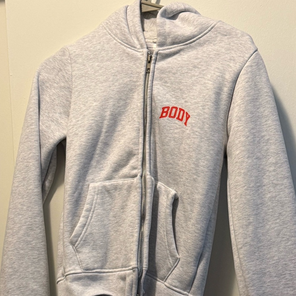 Body by Raven Tracy Backshot 2.0 (HEATHER GREY/RED)